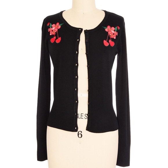 Embroidered Cherries Retro Black Cardigan Sweater - Picture 3 of 5
